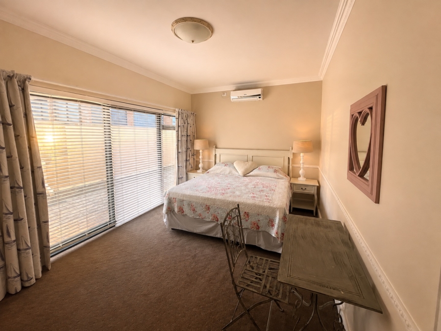 6 Bedroom Property for Sale in Monte Christo Western Cape